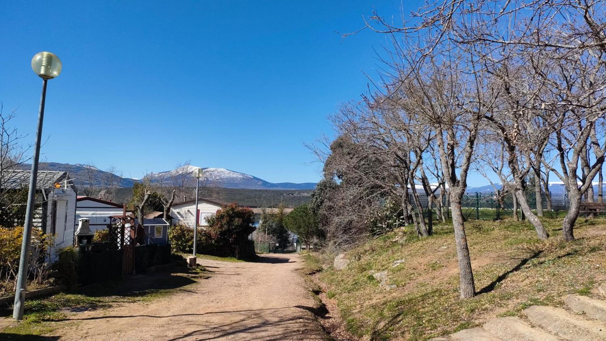 Camping De Cervera De Buitrago Extérieur photo