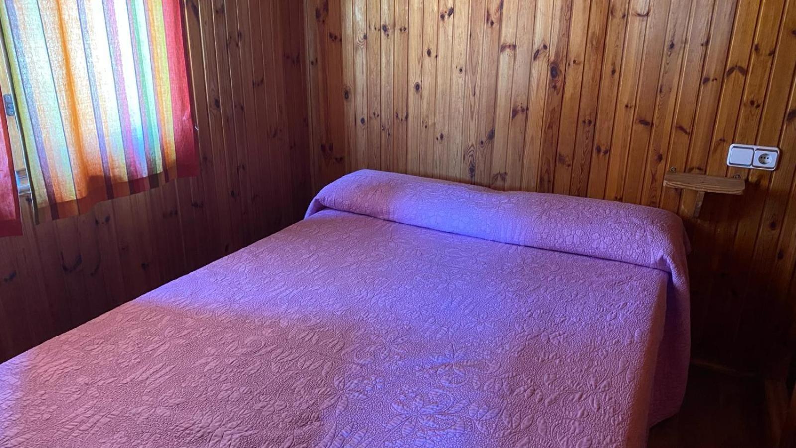 Camping De Cervera De Buitrago Extérieur photo