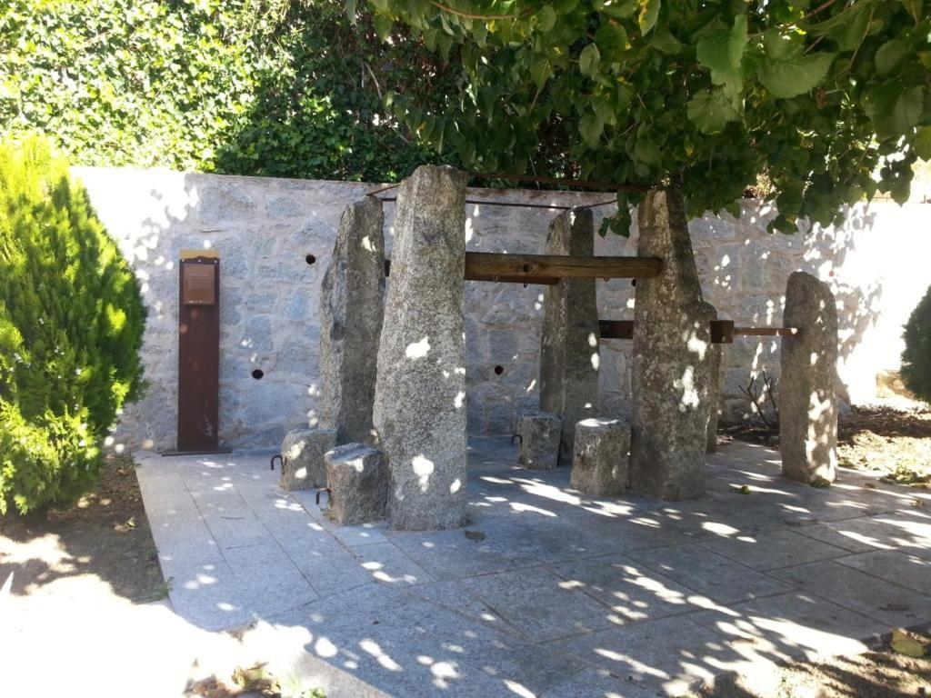 Camping De Cervera De Buitrago Extérieur photo